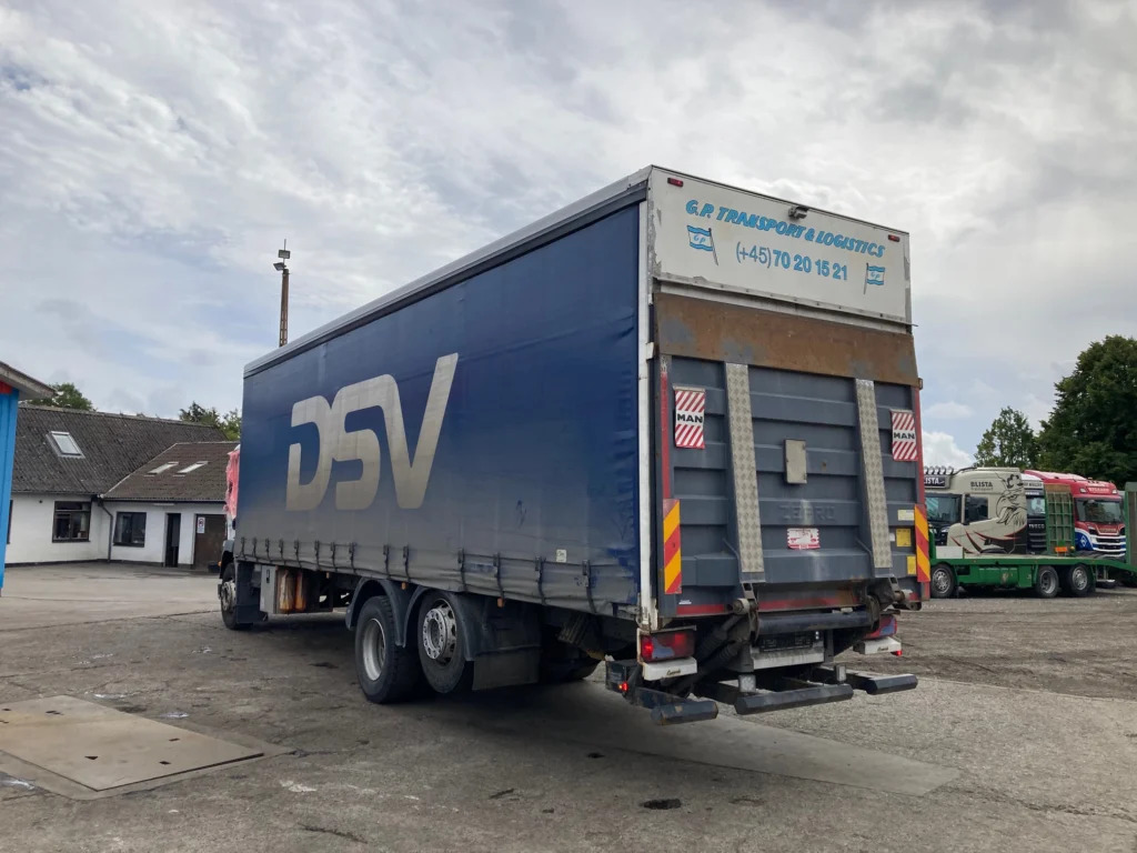 MAN TGM 26.290 6X2/4 - Curtainsider truck: picture 5 MAN TGM 26.290 6X2/4 - Curtainsider truck: picture 5