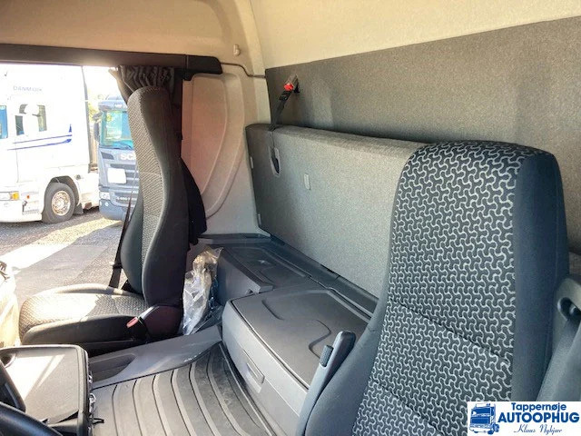 Box truck Scania P280 4×2 Box: picture 8 Box truck Scania P280 4×2 Box: picture 8