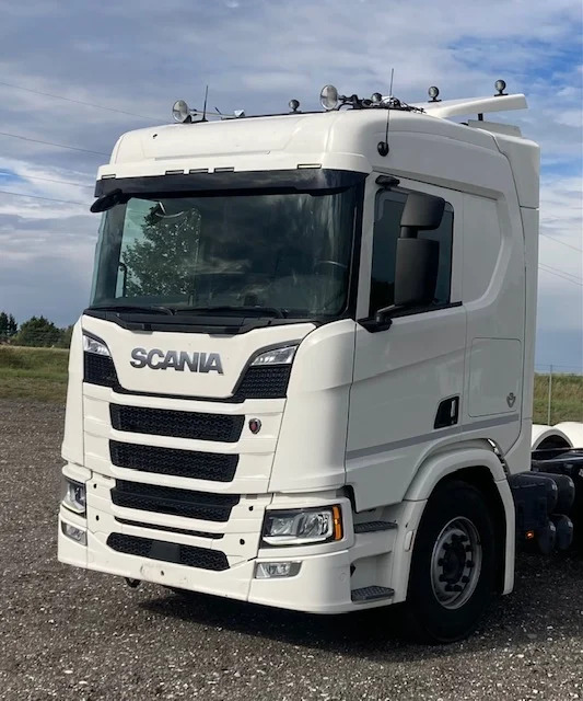 Scania R660 8X4/4 - Cab chassis truck: picture 1 Scania R660 8X4/4 - Cab chassis truck: picture 1