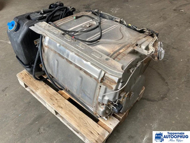 Scania S650 udstødning / silencer Scania 2539551 - Exhaust system for Truck: picture 1 Scania S650 udstødning / silencer Scania 2539551 - Exhaust system for Truck: picture 1