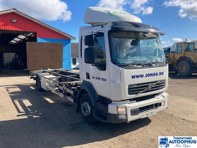 Volvo FL240 euro5 - Dropside/ Flatbed truck: picture 2 Volvo FL240 euro5 - Dropside/ Flatbed truck: picture 2