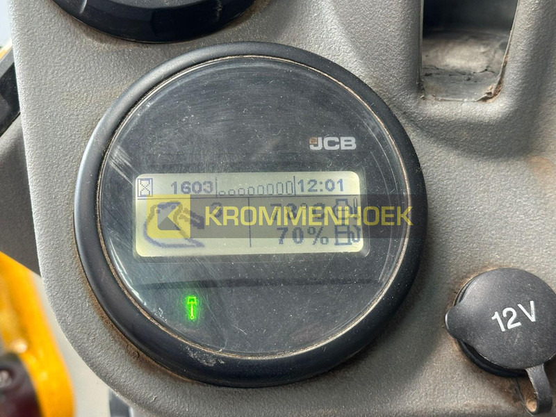 Mini excavator JCB 35Z-1: picture 7