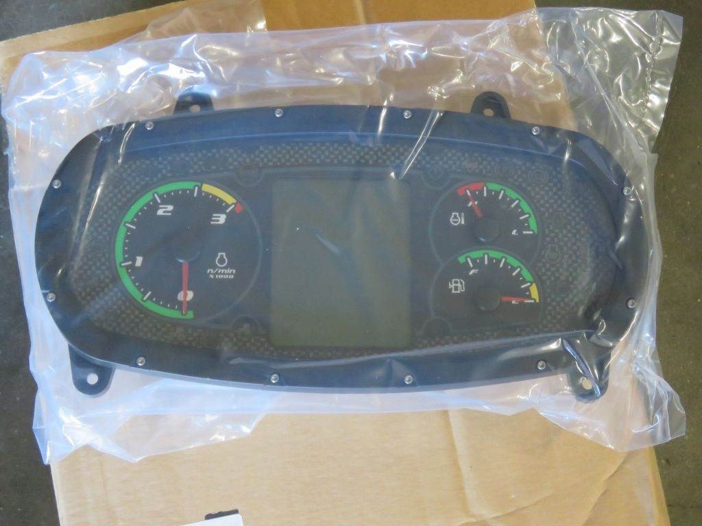 Case FARMALL 85C 95C 105C 115C - Dashboard for Agricultural machinery: picture 3 Case FARMALL 85C 95C 105C 115C - Dashboard for Agricultural machinery: picture 3