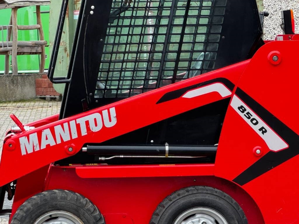 Manitou 850R, 2021, 365 hours! - Mini excavator: picture 2 Manitou 850R, 2021, 365 hours! - Mini excavator: picture 2