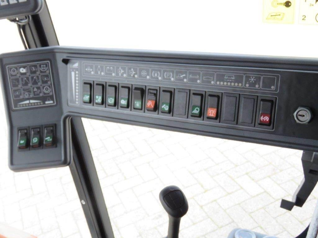 New Holland TX  on lease New Holland TX: picture 23