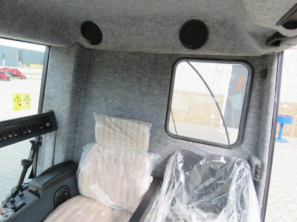 New Holland TX  on lease New Holland TX: picture 31