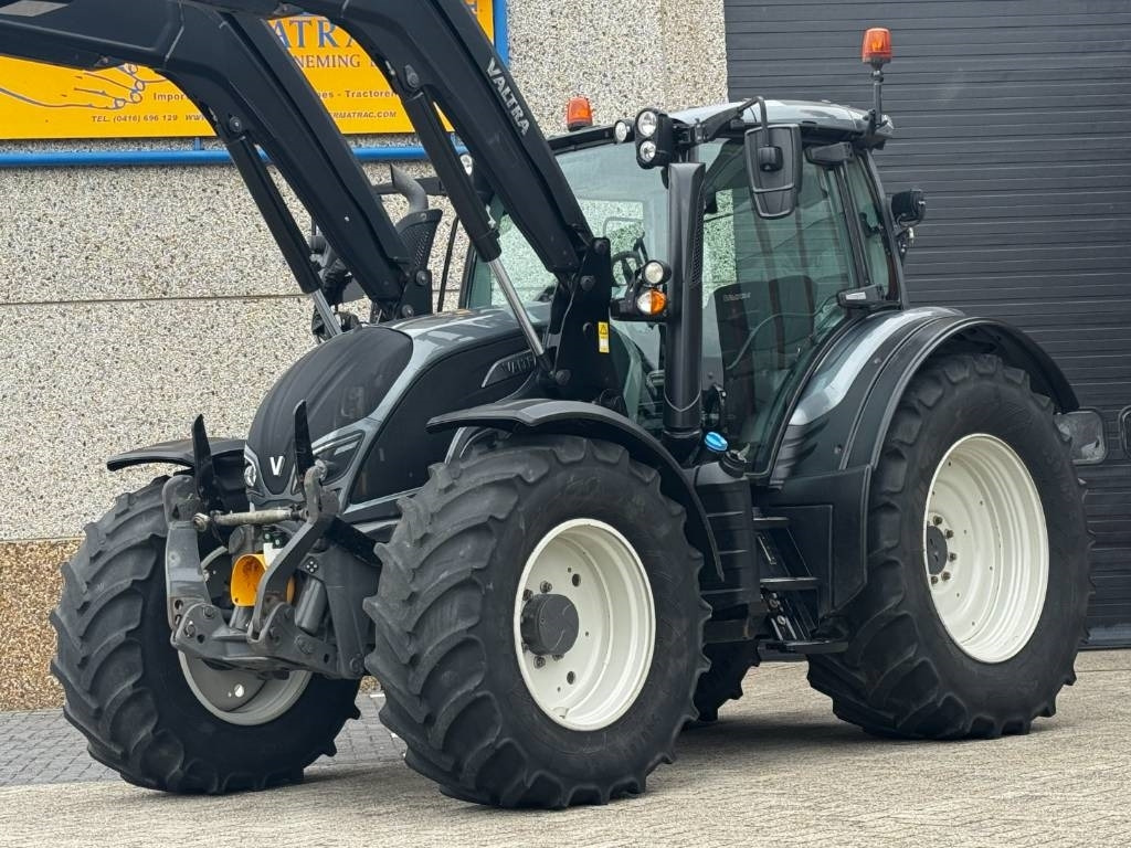Farm tractor Valtra N174D, Frontlinkage + PTO, Frontloader, 3846 hours: picture 34 Farm tractor Valtra N174D, Frontlinkage + PTO, Frontloader, 3846 hours: picture 34