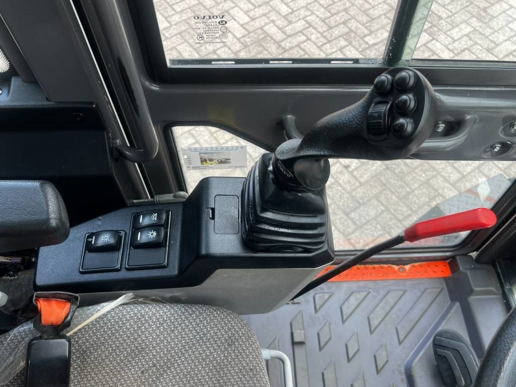 Volvo EW60E, 2021, 1403 hours, Steelwirst! - Wheel excavator: picture 4 Volvo EW60E, 2021, 1403 hours, Steelwirst! - Wheel excavator: picture 4