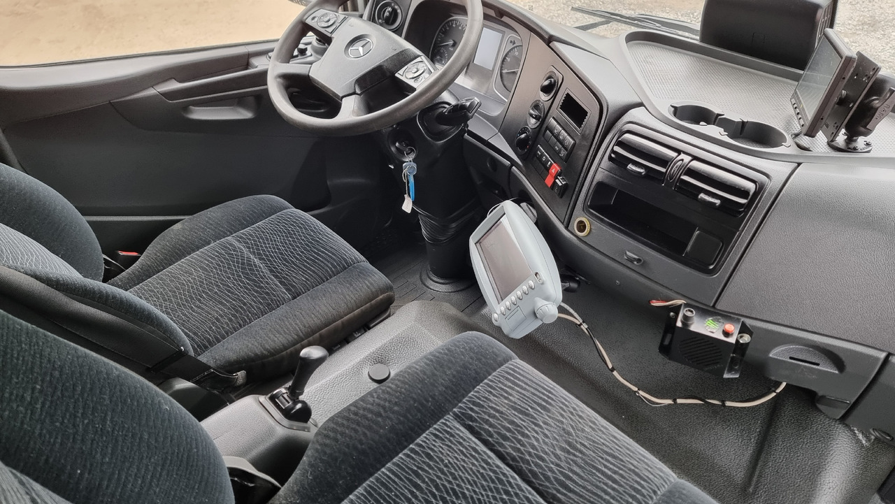 Garbage truck Mercedes Benz ATEGO 1524: picture 6