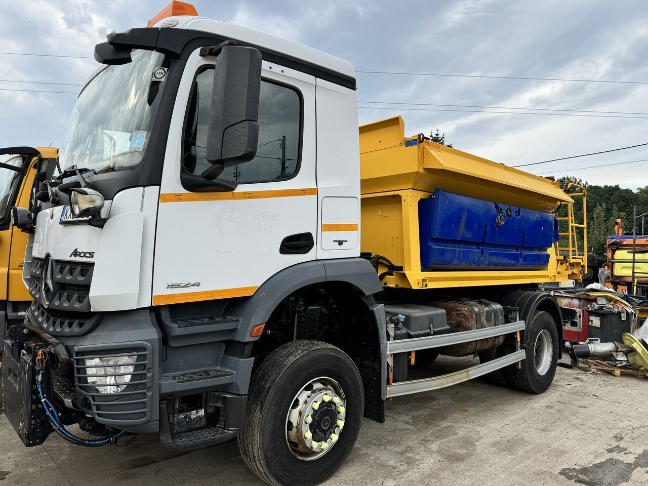 Mercedes-Benz 1824 - Municipal/ Special vehicle, Truck: picture 1 Mercedes-Benz 1824 - Municipal/ Special vehicle, Truck: picture 1