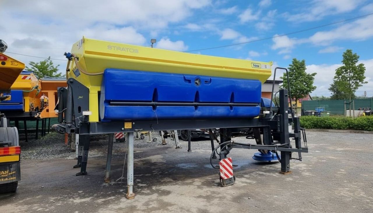 SCHMIDT Stratos Nido B70-42 - Sand/ Salt spreader for Sand/ Salt spreader: picture 2 SCHMIDT Stratos Nido B70-42 - Sand/ Salt spreader for Sand/ Salt spreader: picture 2