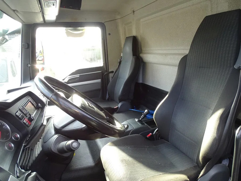 MAN TGM 18.250 E6 CARR SUP 750 CAM LBW 2 TON LOADCAP 10 TON - Isothermal truck: picture 5 MAN TGM 18.250 E6 CARR SUP 750 CAM LBW 2 TON LOADCAP 10 TON - Isothermal truck: picture 5