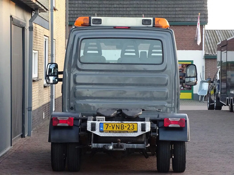 Iveco Daily 35C18 BE TREKKER 3 ZITS EURO 5 12 TON - Tractor unit: picture 2 Iveco Daily 35C18 BE TREKKER 3 ZITS EURO 5 12 TON - Tractor unit: picture 2