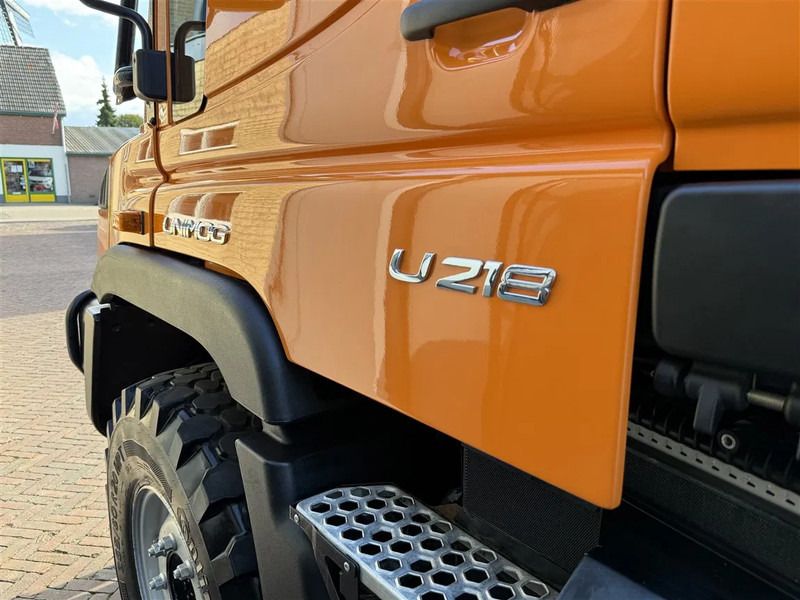 Truck Mercedes-Benz Unimog U 218 Kipper 3 Seats 4WD AGRI Euro 6: picture 10
