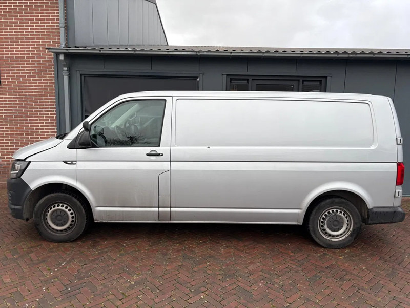 Volkswagen Transporter Lichte Schade 2.0 tdi L2 Carplay Parkeersensoren Dealeronderhouden NAP - Small van: picture 4 Volkswagen Transporter Lichte Schade 2.0 tdi L2 Carplay Parkeersensoren Dealeronderhouden NAP - Small van: picture 4