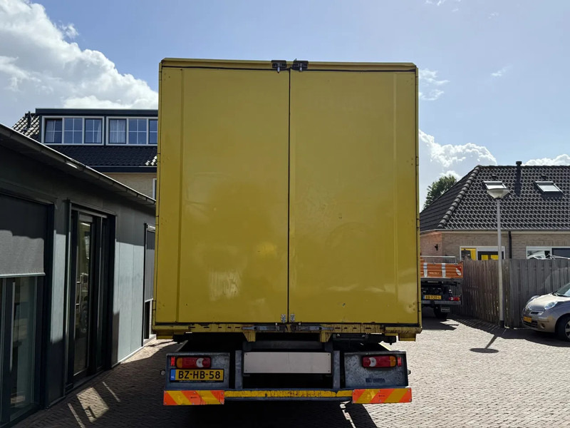 Volvo FL 12.240 2x bed Stand Airco Douche wasbak Heater w.o box - Box truck: picture 4 Volvo FL 12.240 2x bed Stand Airco Douche wasbak Heater w.o box - Box truck: picture 4