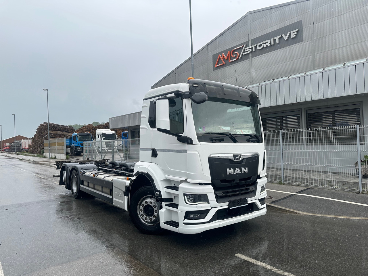 MAN TGS 26.510 6X2-4 LL Klima Intarder - Cab chassis truck: picture 1 MAN TGS 26.510 6X2-4 LL Klima Intarder - Cab chassis truck: picture 1