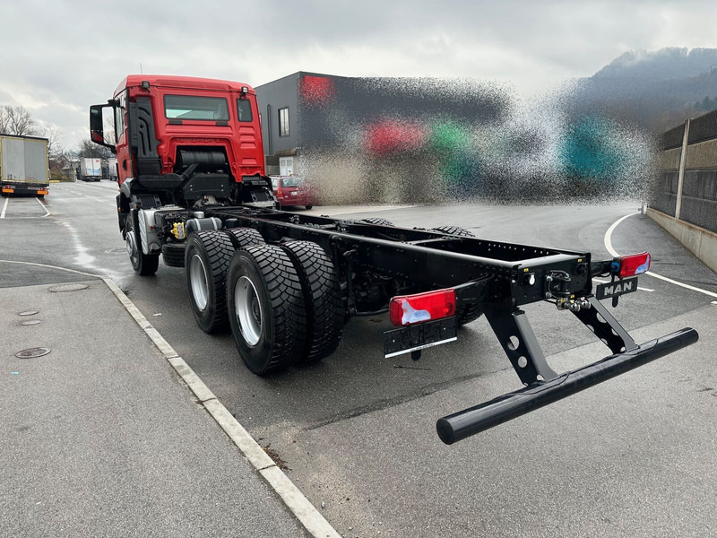 MAN TGS 33.400 6X4 BB CH - Cab chassis truck: picture 4 MAN TGS 33.400 6X4 BB CH - Cab chassis truck: picture 4