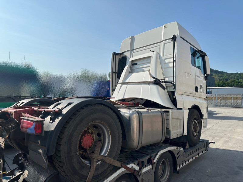 MAN TGX 18.500 4X4 Hydrodrive OKVARA MOTORJA - Tractor unit: picture 4 MAN TGX 18.500 4X4 Hydrodrive OKVARA MOTORJA - Tractor unit: picture 4