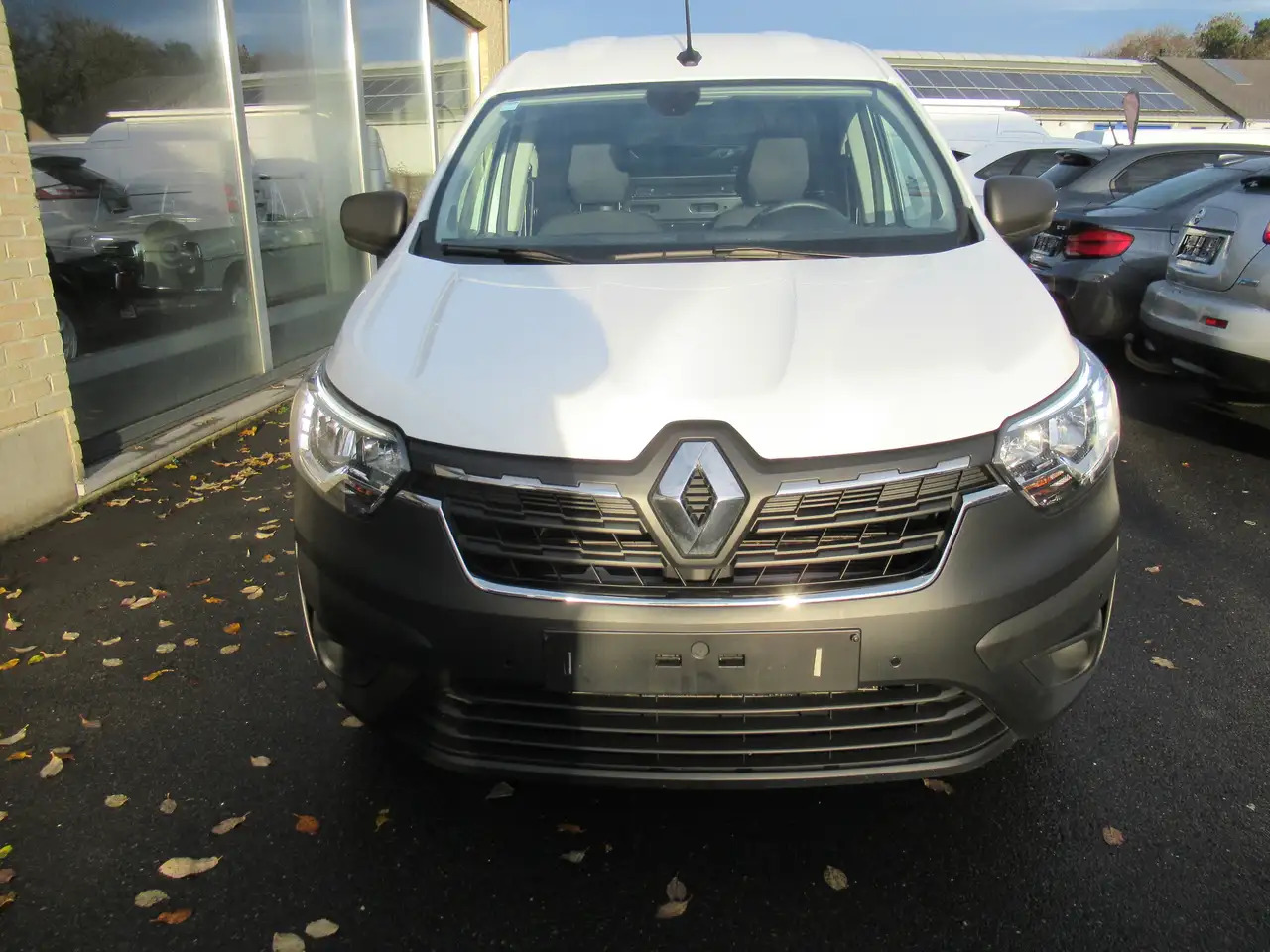 Renault Express AIRCO NAVI CRUISE 95CV 14500+TVA/BTW - Small van: picture 3 Renault Express AIRCO NAVI CRUISE 95CV 14500+TVA/BTW - Small van: picture 3