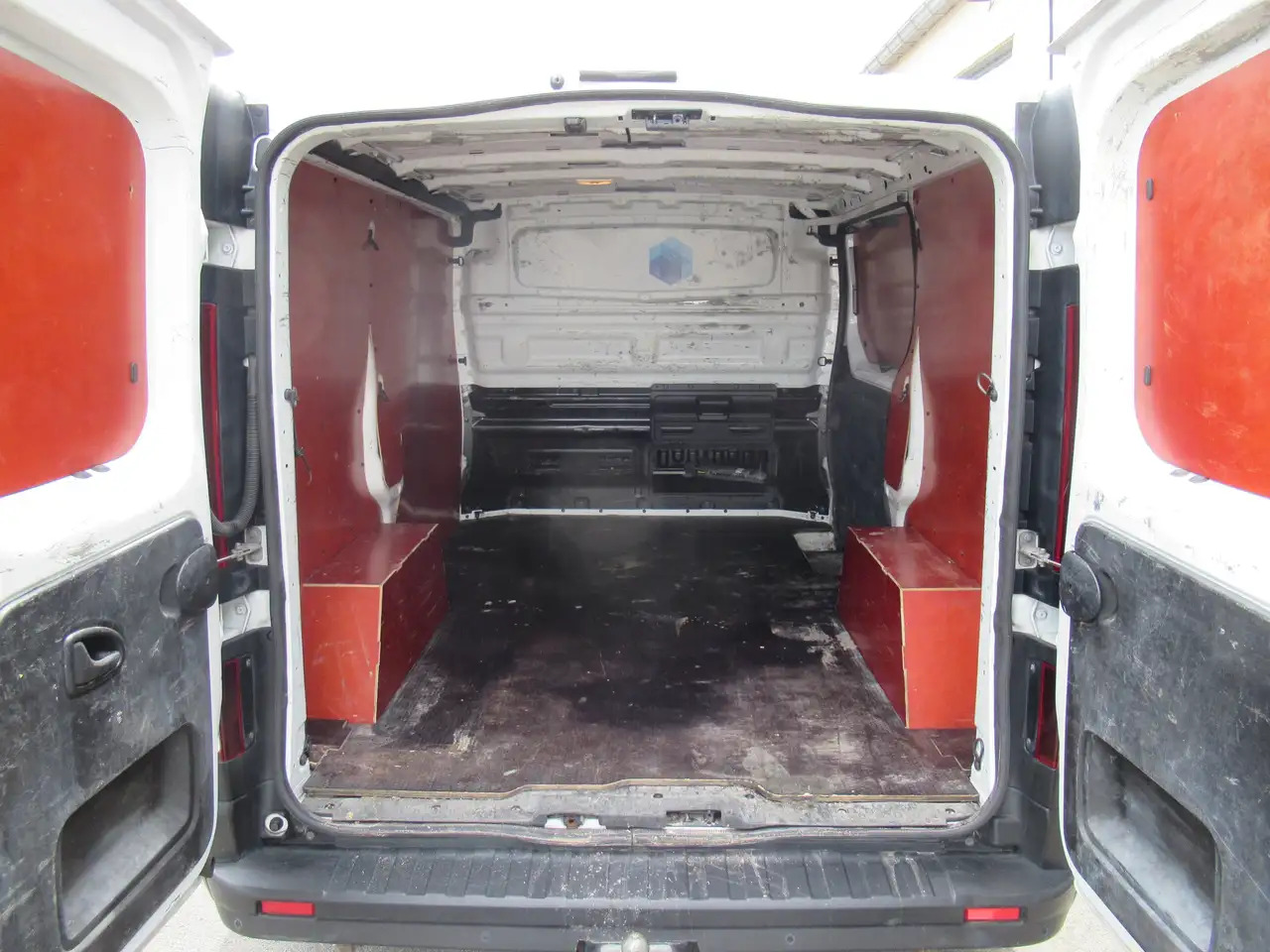 Renault Trafic CLIM AIRCO NAVI 11400€+TVA/BTW - Small van: picture 5 Renault Trafic CLIM AIRCO NAVI 11400€+TVA/BTW - Small van: picture 5