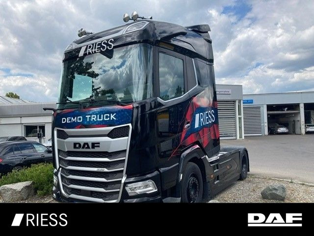 DAF XG 530 FT Vollluft Leder Kamera SpurH - Tractor unit: picture 1 DAF XG 530 FT Vollluft Leder Kamera SpurH - Tractor unit: picture 1
