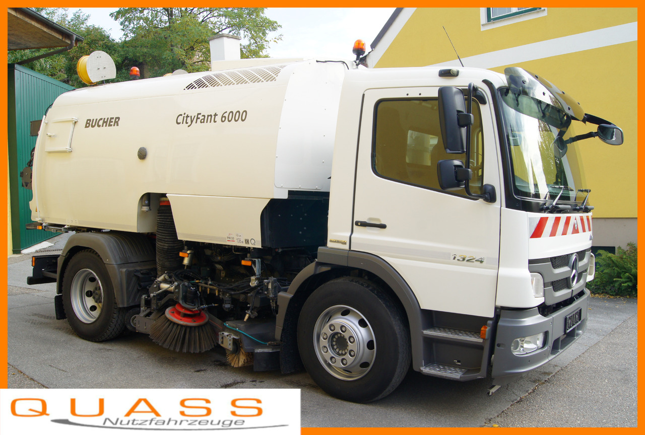 MERCEDES-BENZ ATEGO 1324 / BUCHER CityFant 6000 TWIN, beidseitig + Heck, Aufbaumotor - Road sweeper: picture 1 MERCEDES-BENZ ATEGO 1324 / BUCHER CityFant 6000 TWIN, beidseitig + Heck, Aufbaumotor - Road sweeper: picture 1