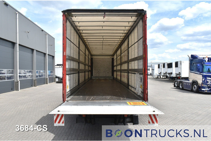 Schmitz Cargobull SCB*S3T | LIFT AXLE * TAIL LIFT * PALLET BOX * NL TRAILER * APK 10-2025 - Curtainsider semi-trailer: picture 2 Schmitz Cargobull SCB*S3T | LIFT AXLE * TAIL LIFT * PALLET BOX * NL TRAILER * APK 10-2025 - Curtainsider semi-trailer: picture 2
