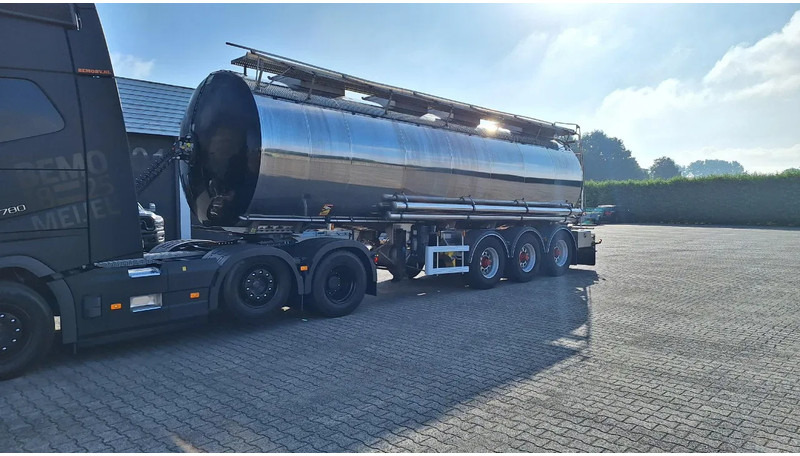 Magyar 31000 liter tankoplegger 1 kamer met RVS chassis en nieuwe APK - Tank semi-trailer: picture 1 Magyar 31000 liter tankoplegger 1 kamer met RVS chassis en nieuwe APK - Tank semi-trailer: picture 1