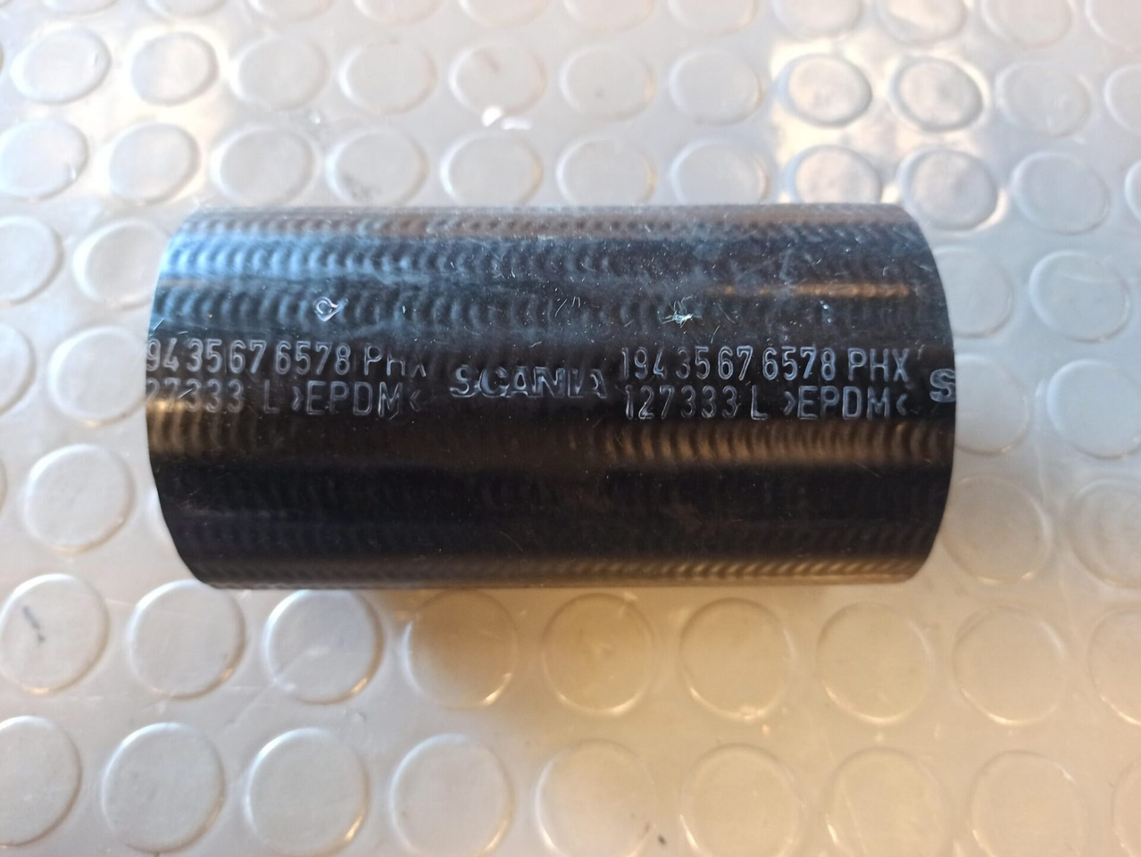 SCANIA COOLANT HOSE 1943567 - Cooling system for Truck: picture 1 SCANIA COOLANT HOSE 1943567 - Cooling system for Truck: picture 1