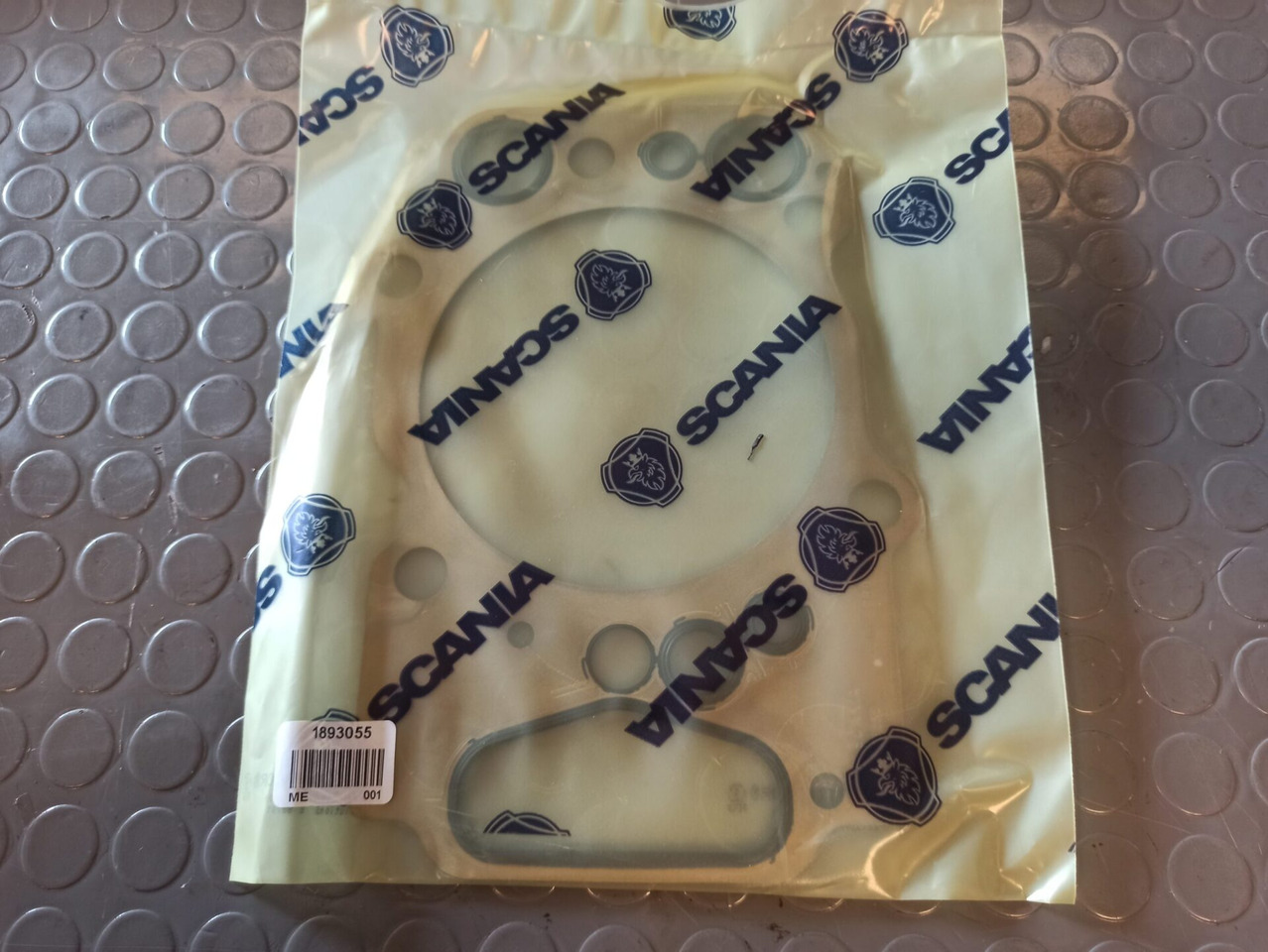 SCANIA CYLINDER HEAD GASKET - 1893055 - Cylinder head for Truck: picture 1 SCANIA CYLINDER HEAD GASKET - 1893055 - Cylinder head for Truck: picture 1