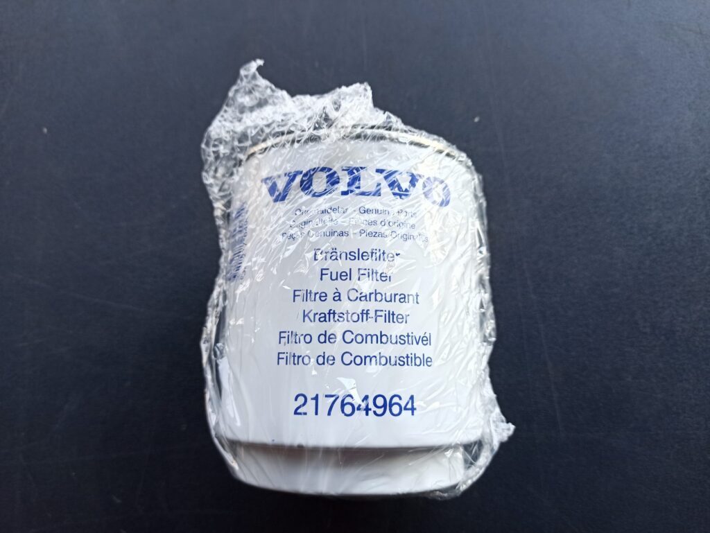 VOLVO FUEL FILTER 21764964 - Fuel filter for Truck: picture 1 VOLVO FUEL FILTER 21764964 - Fuel filter for Truck: picture 1