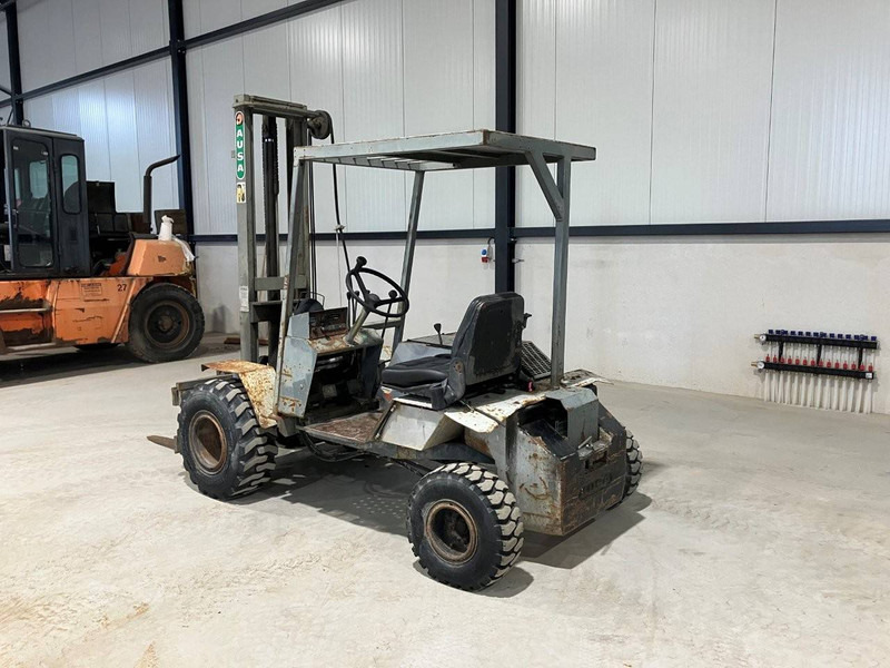 AUSA CE-11 - Rough terrain forklift: picture 3 AUSA CE-11 - Rough terrain forklift: picture 3