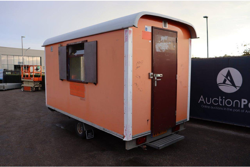 Atec PB1 - Closed box trailer: picture 4 Atec PB1 - Closed box trailer: picture 4