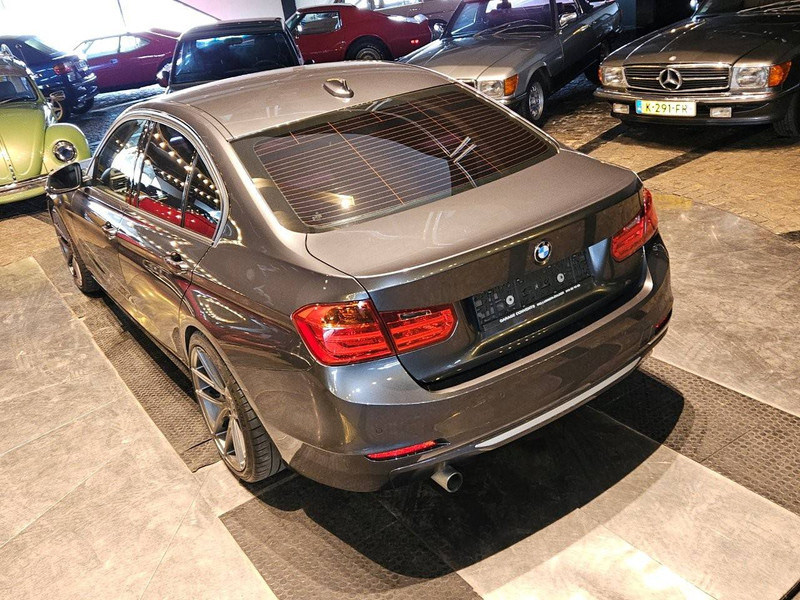 BMW 3-Reeks (F30) _ 320d - Sedan: picture 4 BMW 3-Reeks (F30) _ 320d - Sedan: picture 4