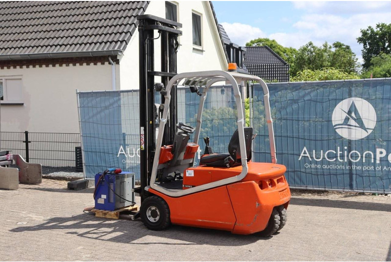 BT CBE 15T - Electric forklift: picture 3 BT CBE 15T - Electric forklift: picture 3