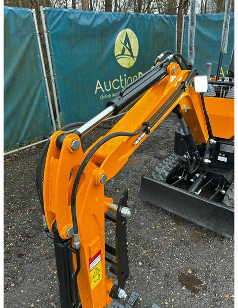 New Mini excavator Beartrac HT10: picture 15