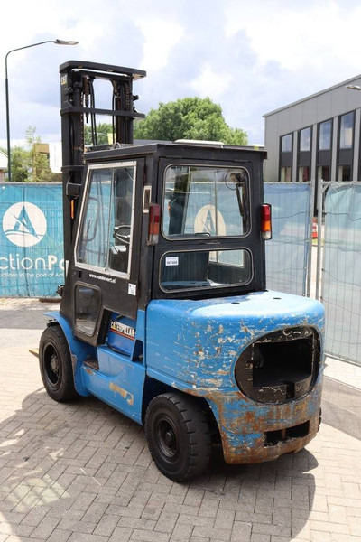 Caterpillar DP35K - Diesel forklift: picture 4 Caterpillar DP35K - Diesel forklift: picture 4