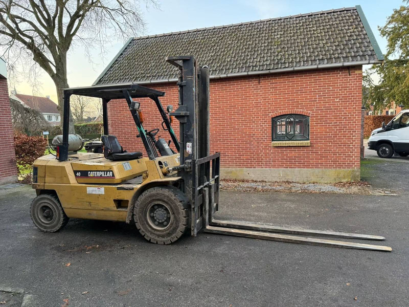 Caterpillar GP 40 - LPG forklift: picture 3 Caterpillar GP 40 - LPG forklift: picture 3