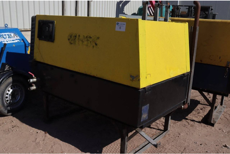 Compair - Air compressor: picture 3 Compair - Air compressor: picture 3