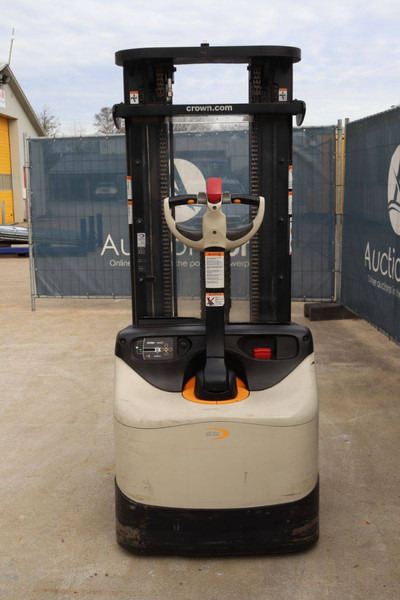 Crown - Stacker: picture 5 Crown - Stacker: picture 5