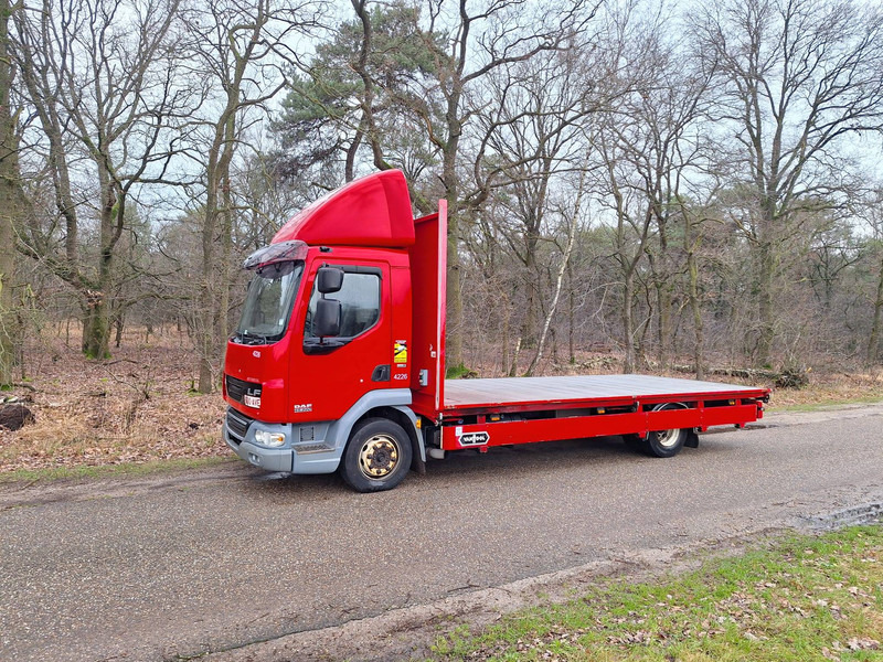 DAF LF45 - Dropside/ Flatbed truck: picture 1 DAF LF45 - Dropside/ Flatbed truck: picture 1
