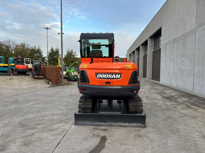 Doosan DX55-9C - Crawler excavator: picture 5 Doosan DX55-9C - Crawler excavator: picture 5