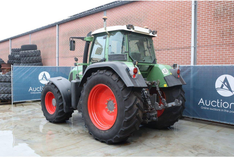 Fendt 820 Vario TMS - Farm tractor: picture 3 Fendt 820 Vario TMS - Farm tractor: picture 3