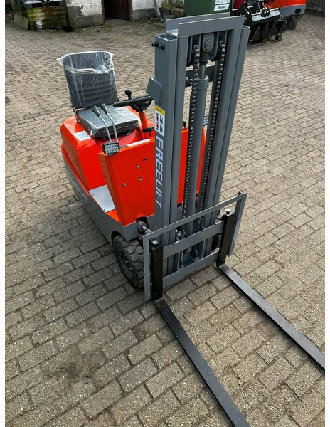 Freelift CMF05 - Electric forklift: picture 3 Freelift CMF05 - Electric forklift: picture 3