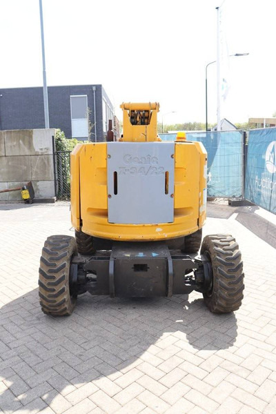 Genie Z-34/22 - Articulated boom: picture 4 Genie Z-34/22 - Articulated boom: picture 4