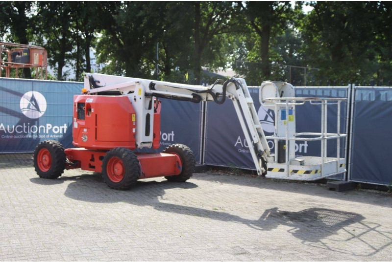 Genie Z-34/22 - Articulated boom: picture 3 Genie Z-34/22 - Articulated boom: picture 3