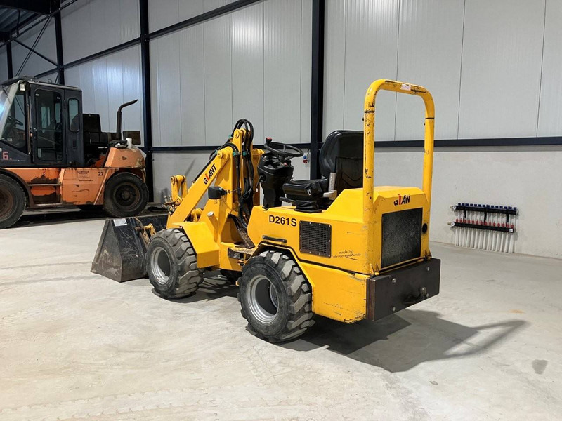 Giant D261S - Wheel loader: picture 4 Giant D261S - Wheel loader: picture 4