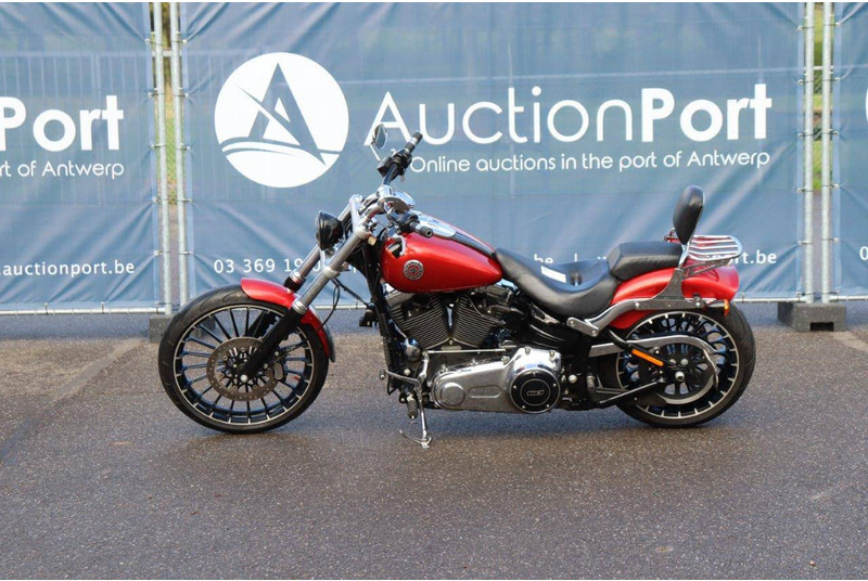 Harley-Davidson Breakout - Motorcycle: picture 2 Harley-Davidson Breakout - Motorcycle: picture 2