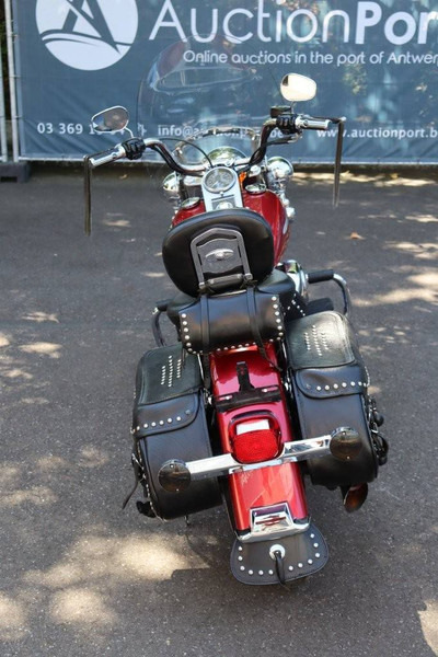 Harley-Davidson Heritage Softail Classic - Motorcycle: picture 5 Harley-Davidson Heritage Softail Classic - Motorcycle: picture 5